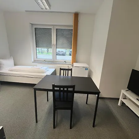 Apartment Monteurzimmerking Leipzig-paunsdorf *